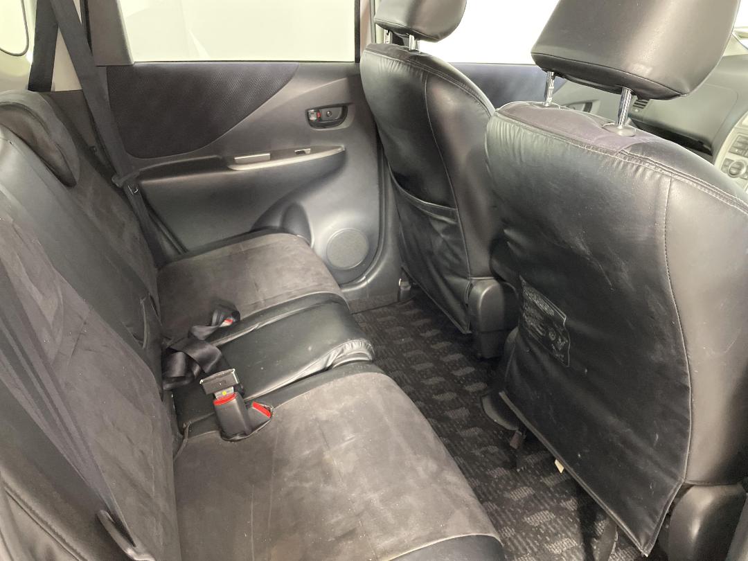 Photo '20' of Toyota Ractis