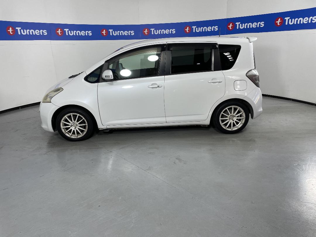 Photo '24' of Toyota Ractis