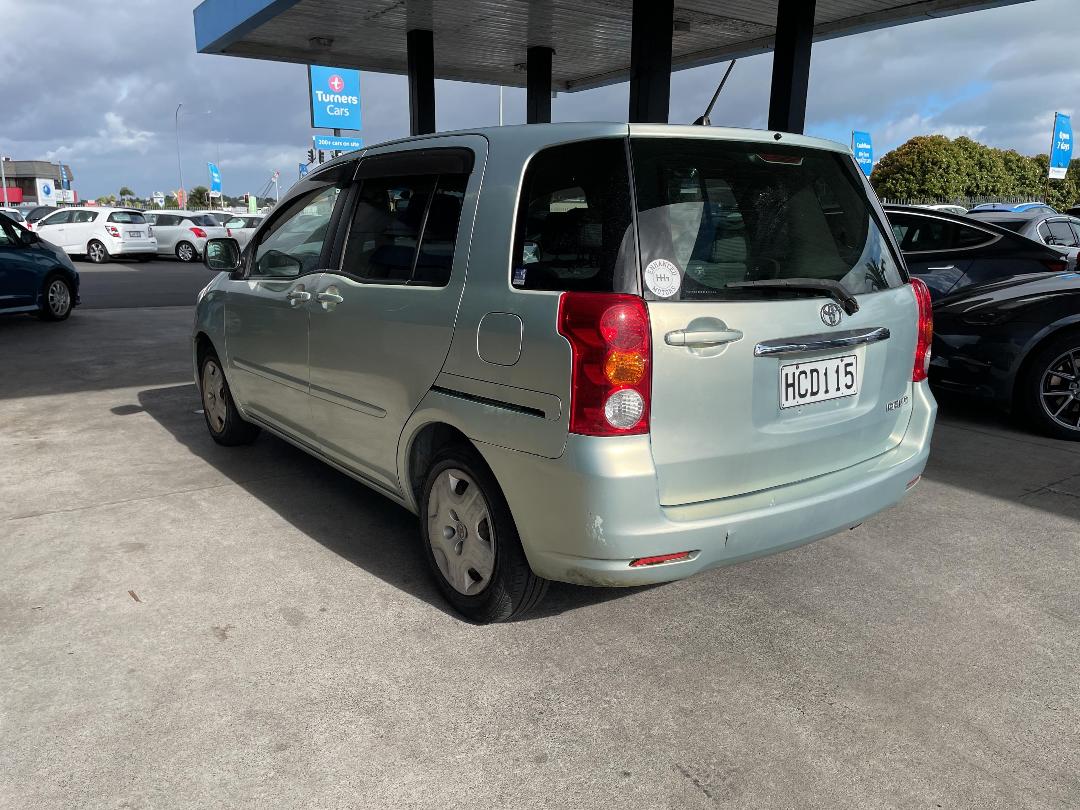 Photo '10' of Toyota Raum