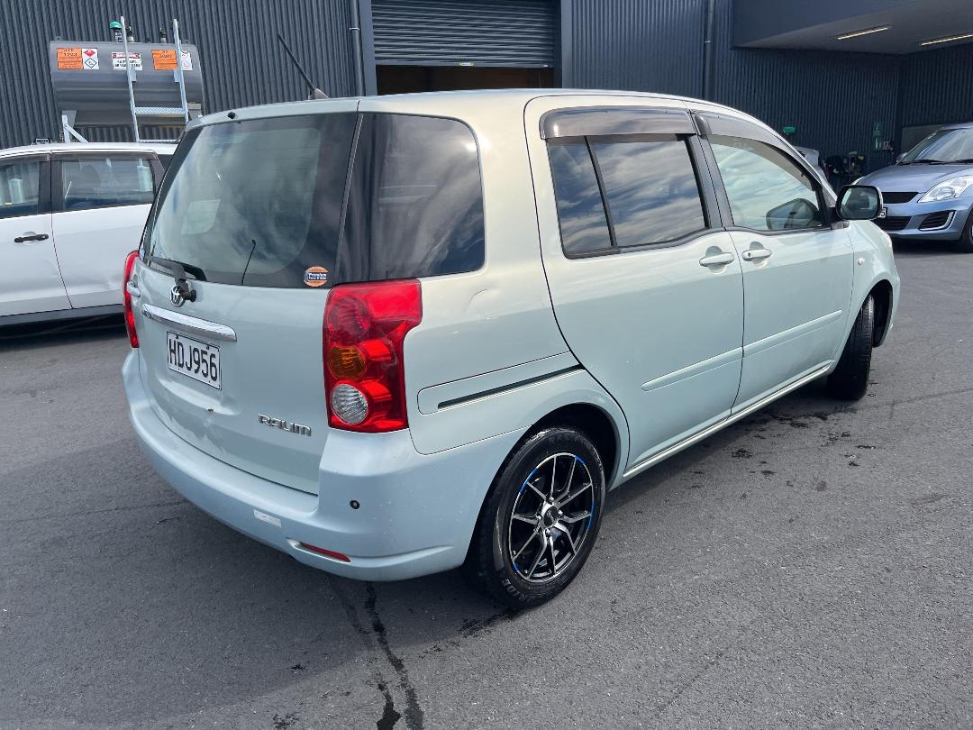 Photo '6' of Toyota Raum