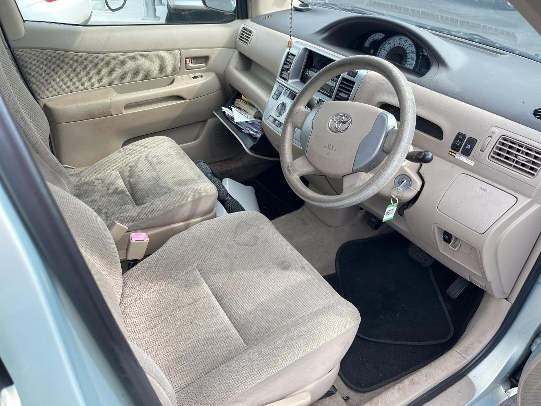 Photo '13' of Toyota Raum