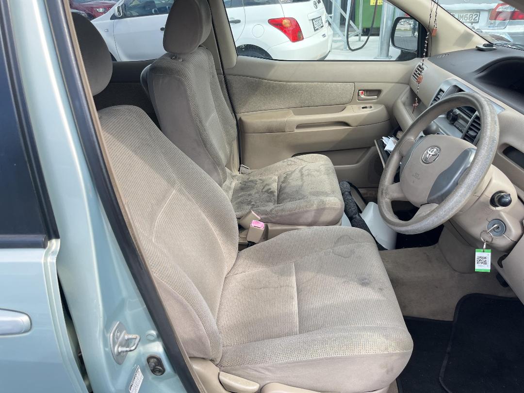 Photo '15' of Toyota Raum