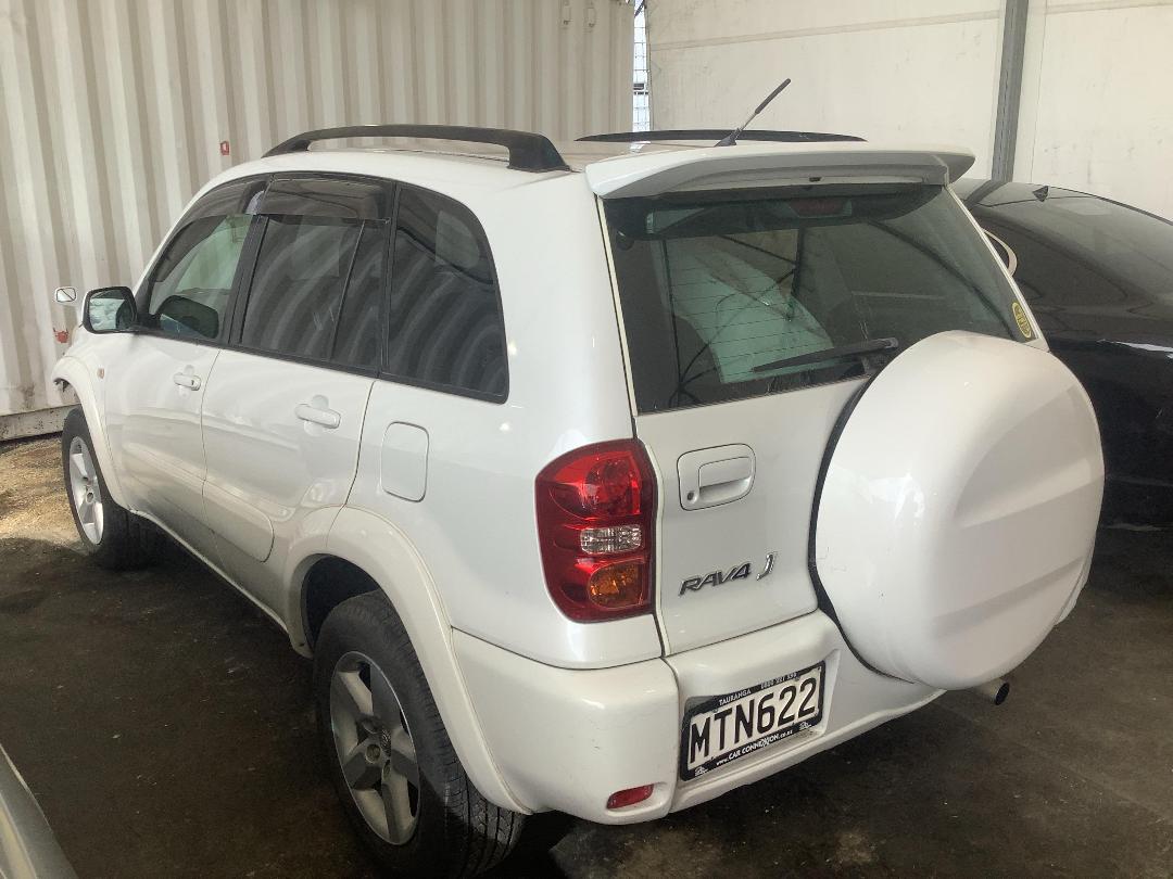 Photo '6' of Toyota Rav4