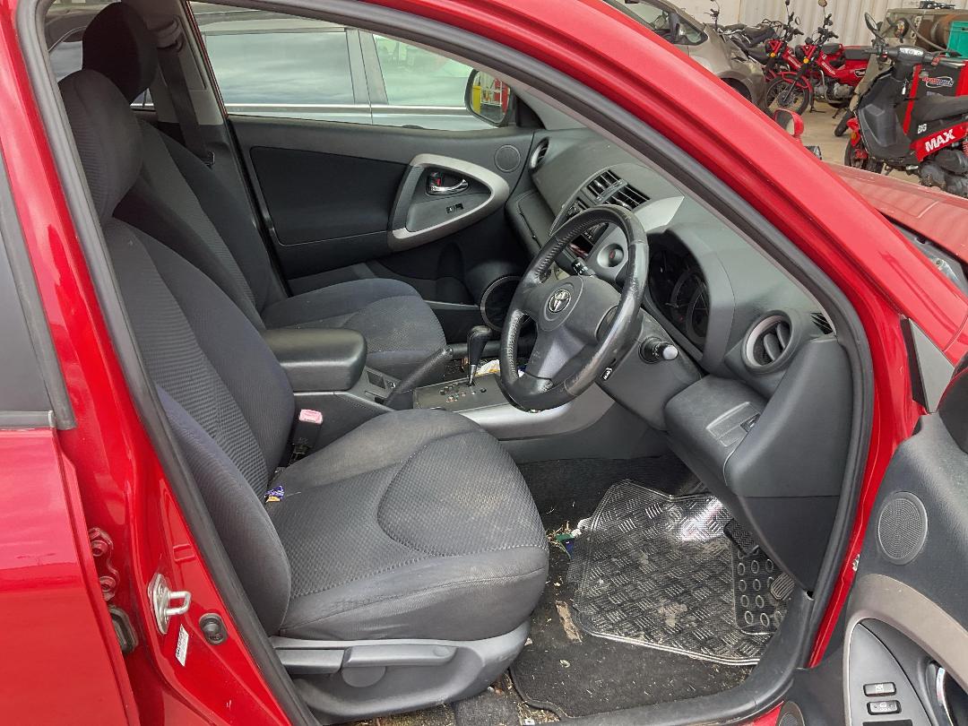 Photo '9' of Toyota Rav4 Photo '9' of Toyota Rav4