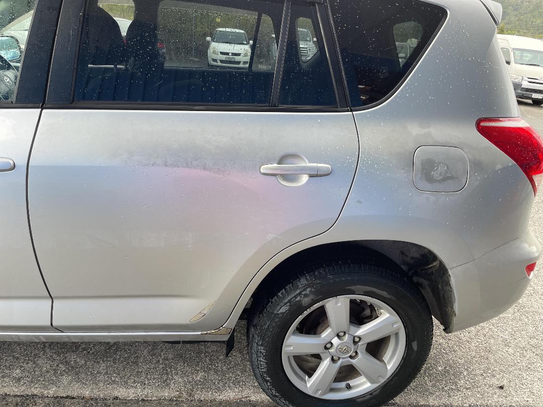 Photo '6' of Toyota Rav4