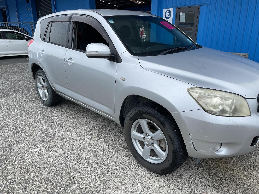 Photo '3' of Toyota Rav4