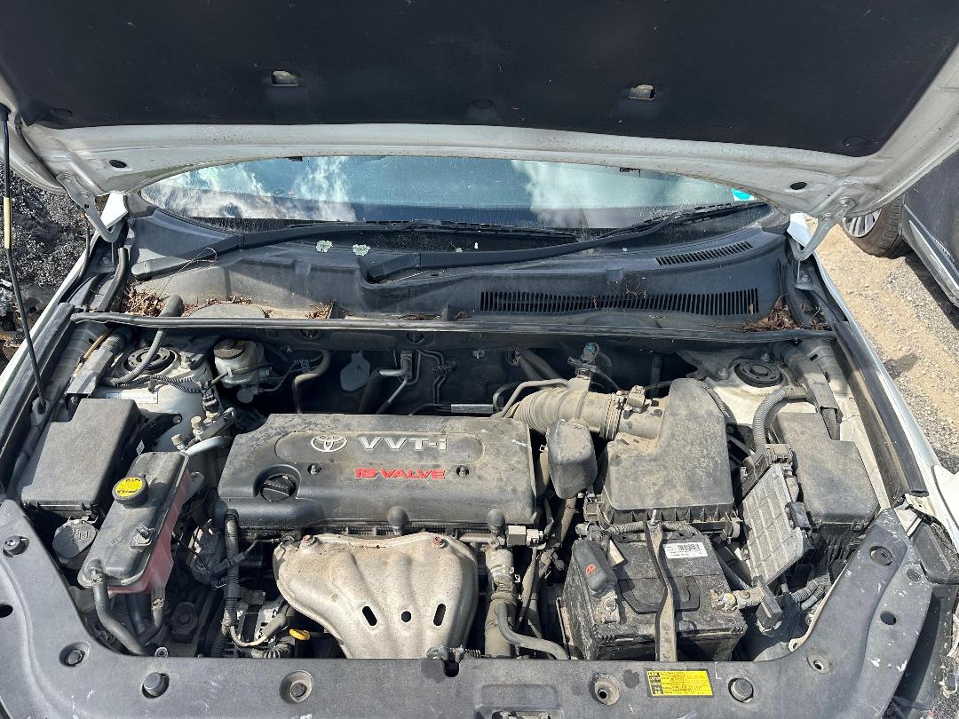 Photo '8' of Toyota Rav4