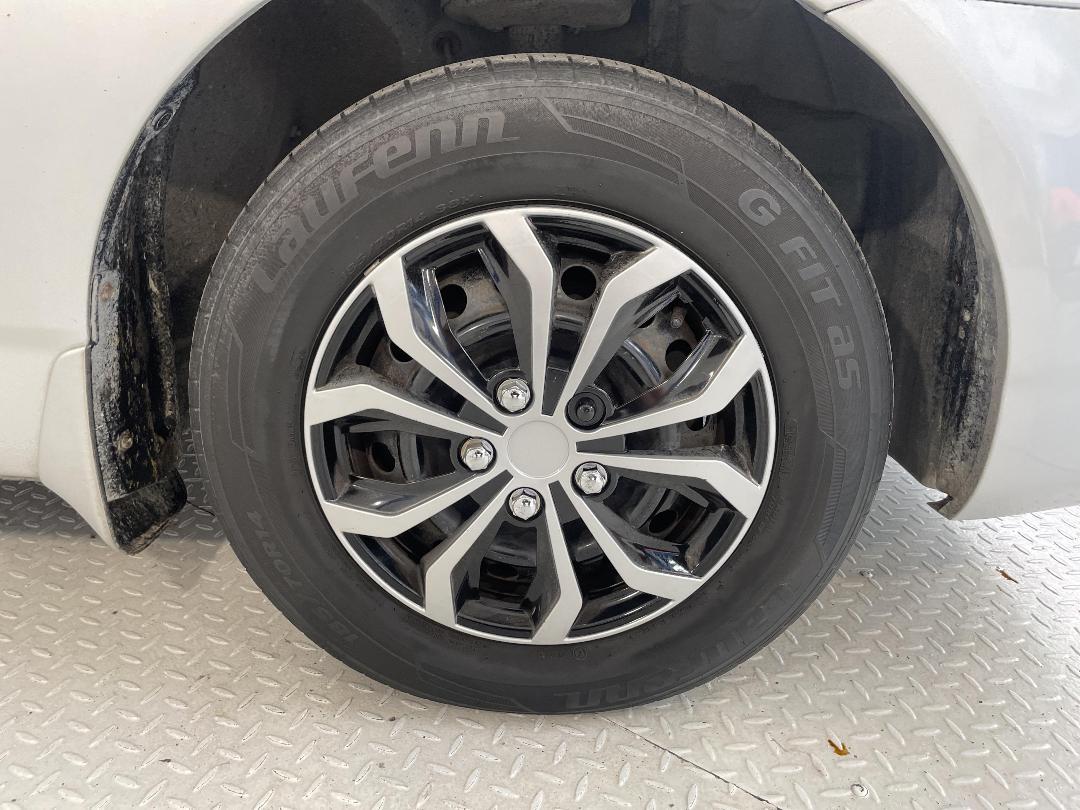 Photo '9' of Toyota Runx