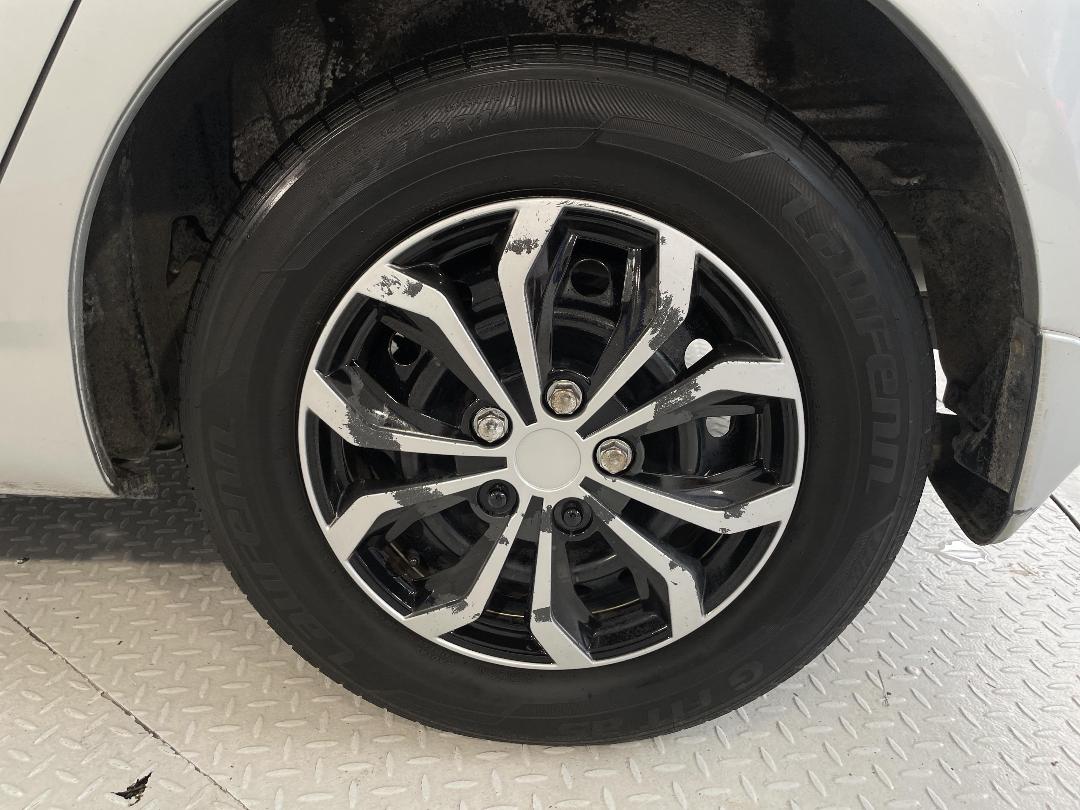 Photo '11' of Toyota Runx