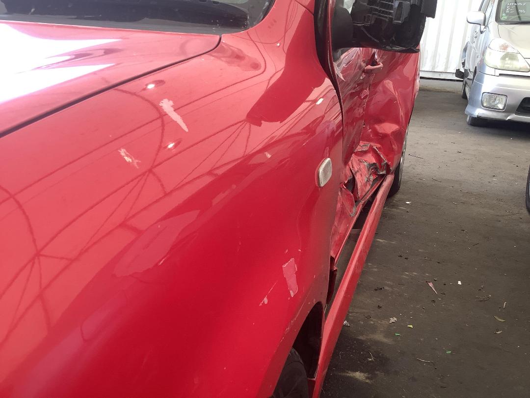 Photo '3' of Toyota Sienta Photo '3' of Toyota Sienta