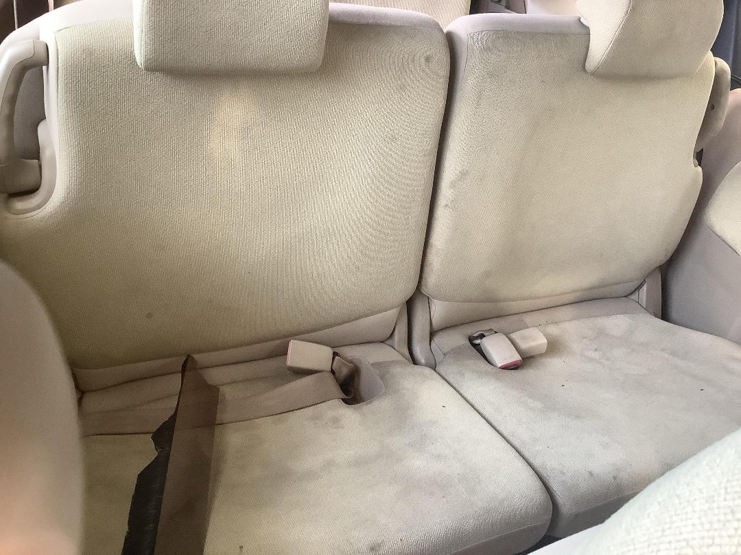 Photo '13' of Toyota Sienta Photo '13' of Toyota Sienta