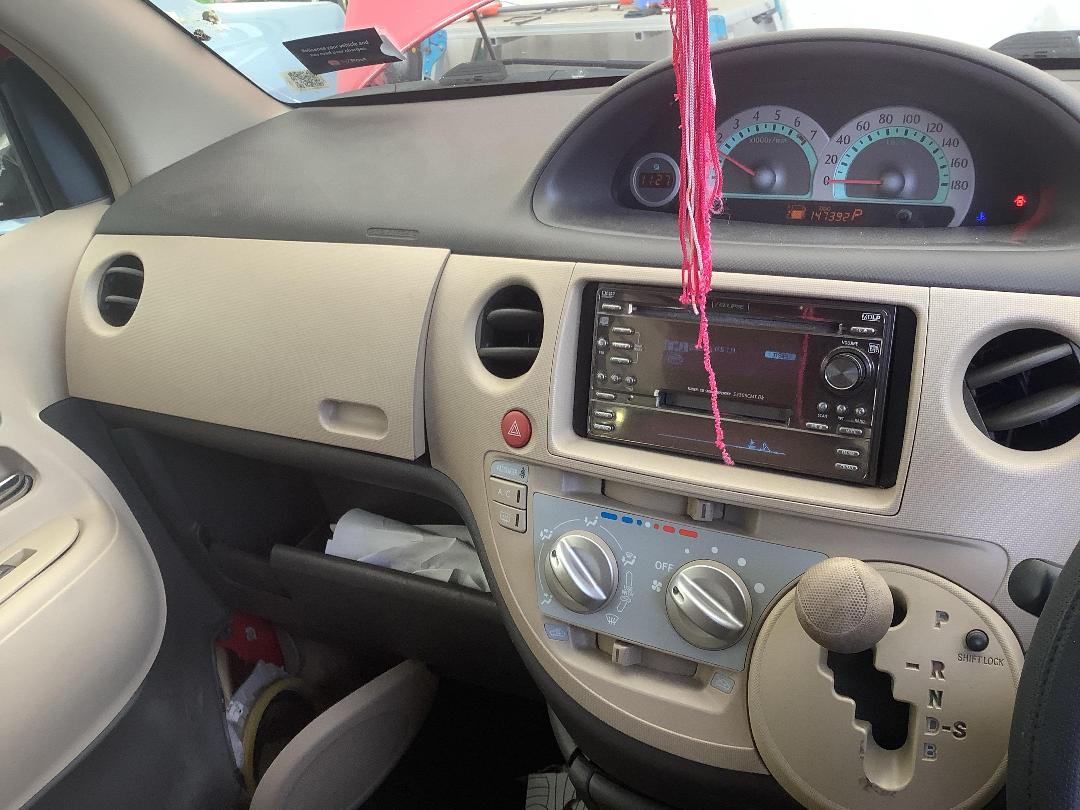 Photo '22' of Toyota Sienta Photo '22' of Toyota Sienta