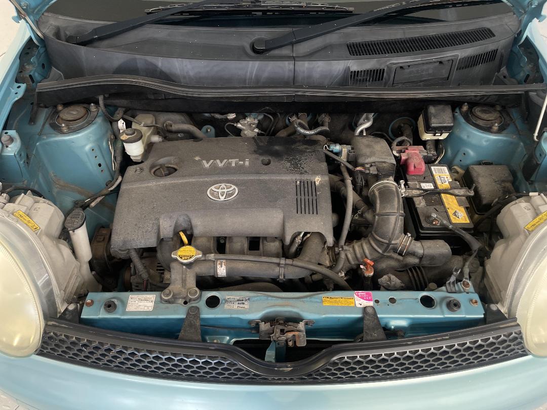 Photo '13' of Toyota Sienta