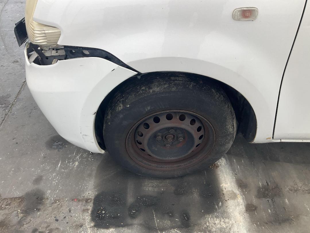 Photo '8' of Toyota Sienta Photo '8' of Toyota Sienta