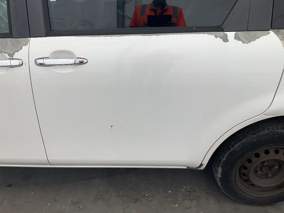 Photo '13' of Toyota Sienta Photo '13' of Toyota Sienta