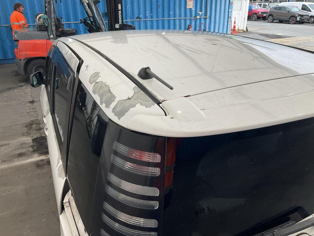 Photo '16' of Toyota Sienta Photo '16' of Toyota Sienta