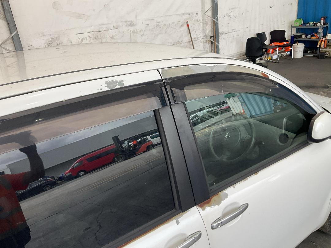 Photo '27' of Toyota Sienta Photo '27' of Toyota Sienta