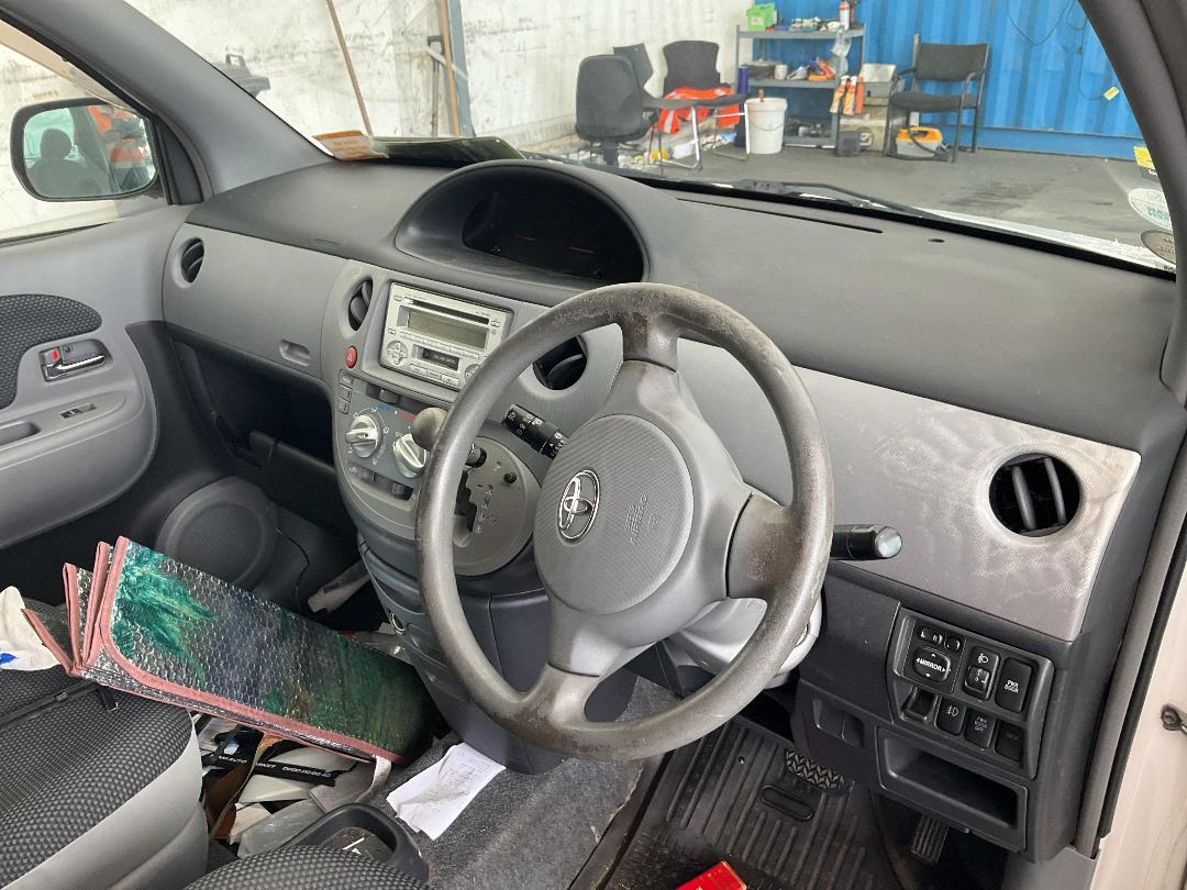 Photo '32' of Toyota Sienta Photo '32' of Toyota Sienta