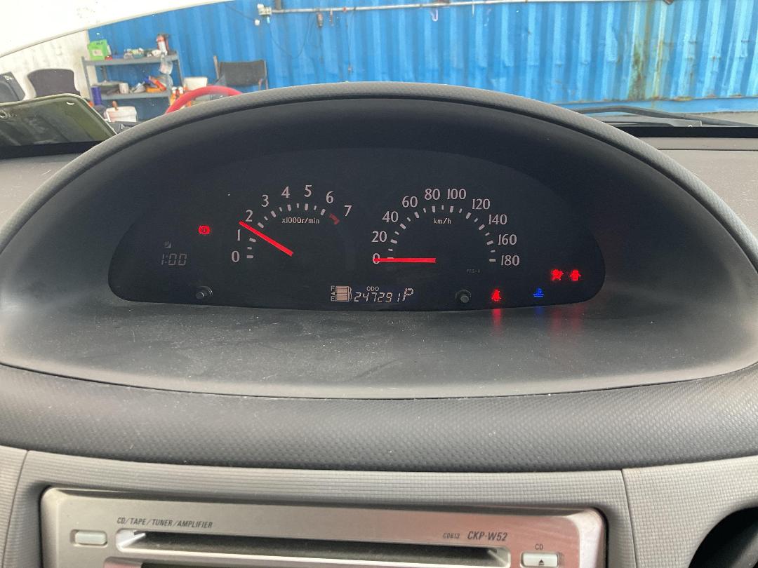 Photo '34' of Toyota Sienta Photo '34' of Toyota Sienta