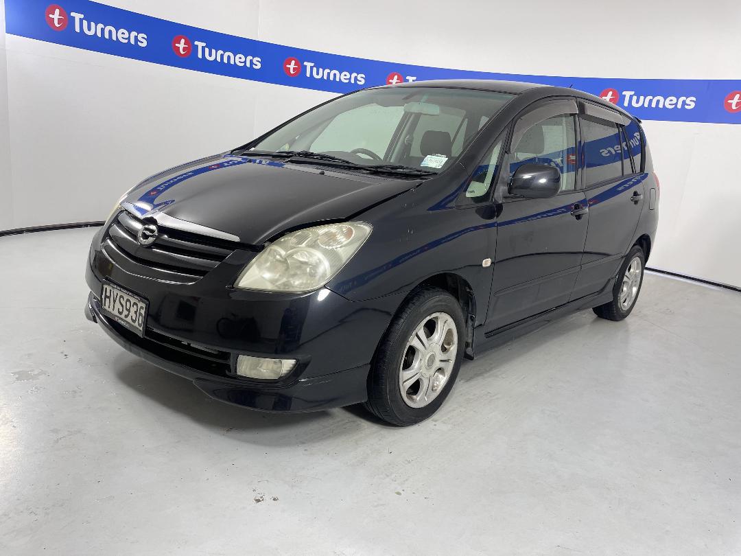 Photo '4' of Toyota Spacio