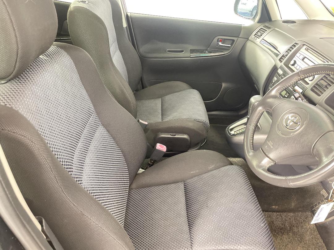 Photo '16' of Toyota Spacio