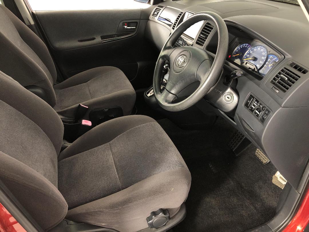 Photo '16' of Toyota Spacio