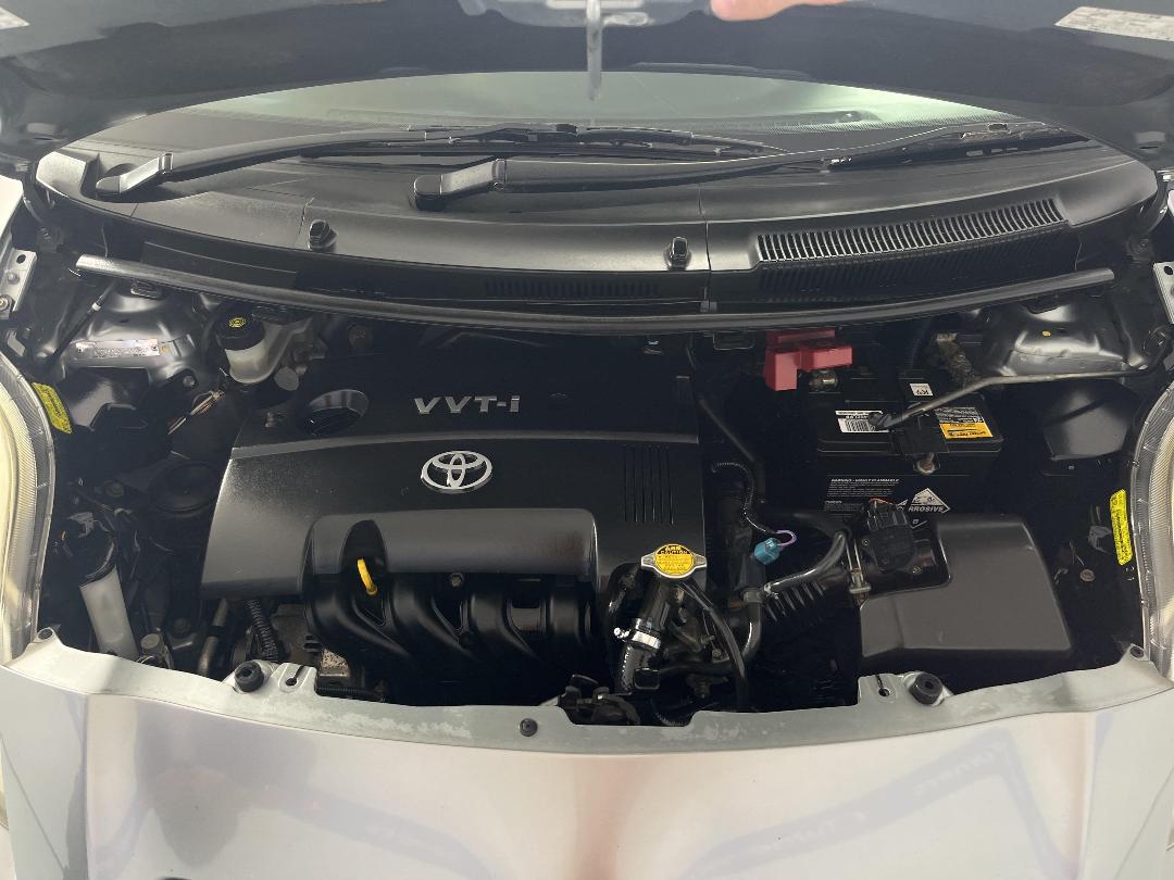 Photo '13' of Toyota Vitz Photo '13' of Toyota Vitz