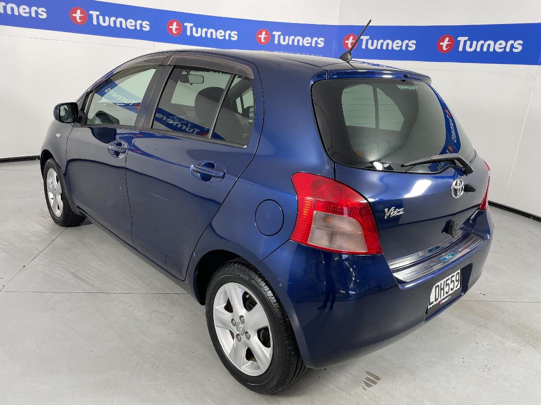 Photo '5' of Toyota Vitz