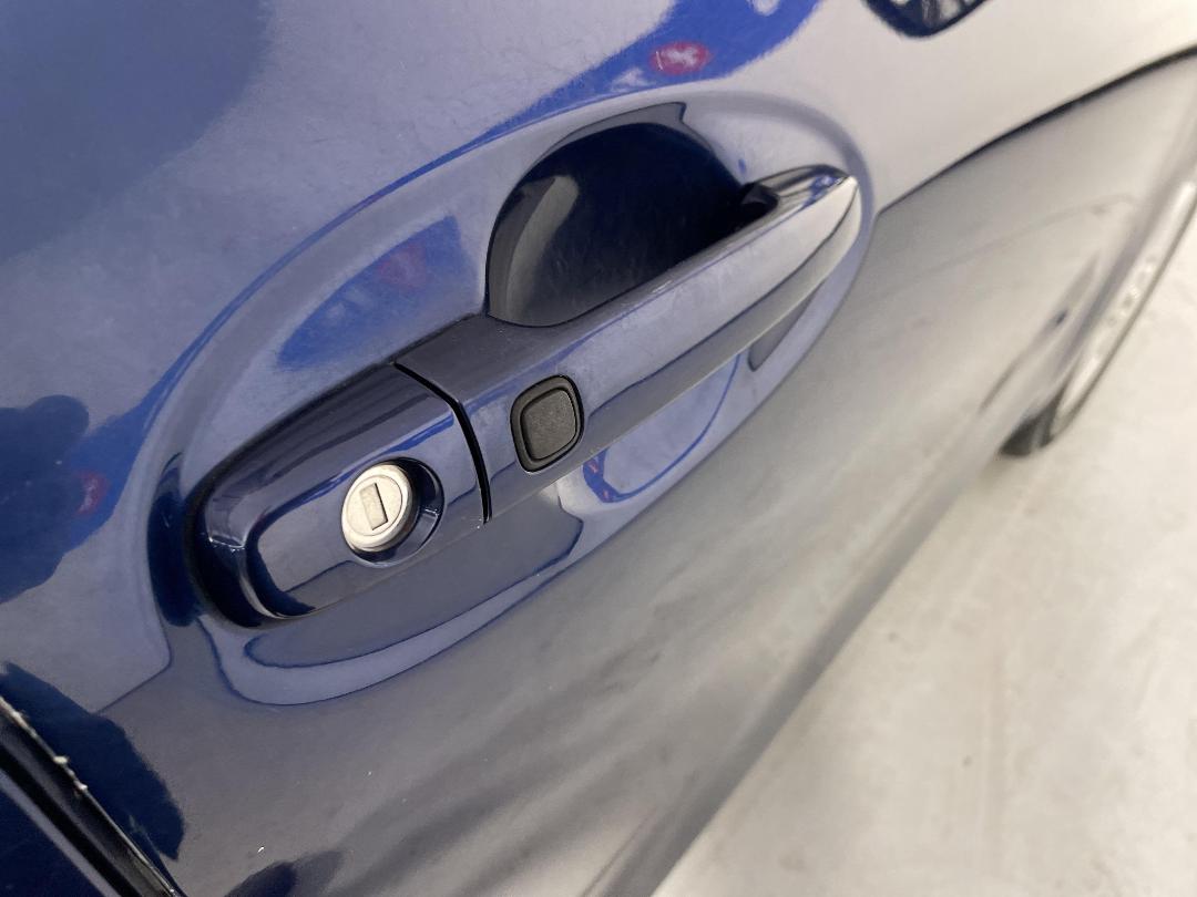 Photo '25' of Toyota Vitz