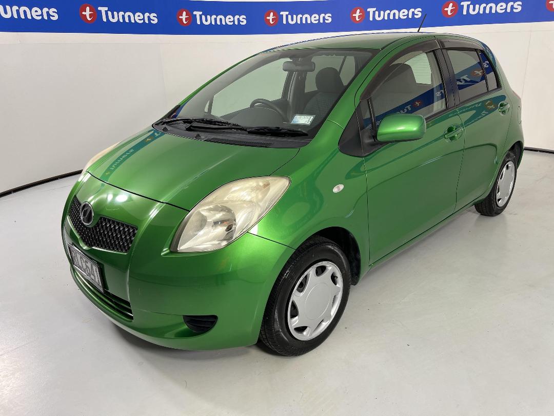 Photo '4' of Toyota Vitz Photo '4' of Toyota Vitz