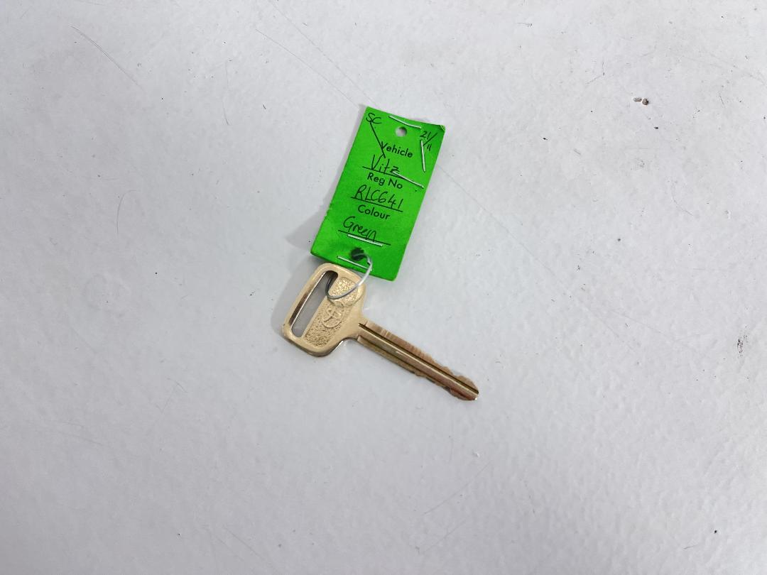 Photo '22' of Toyota Vitz Photo '22' of Toyota Vitz