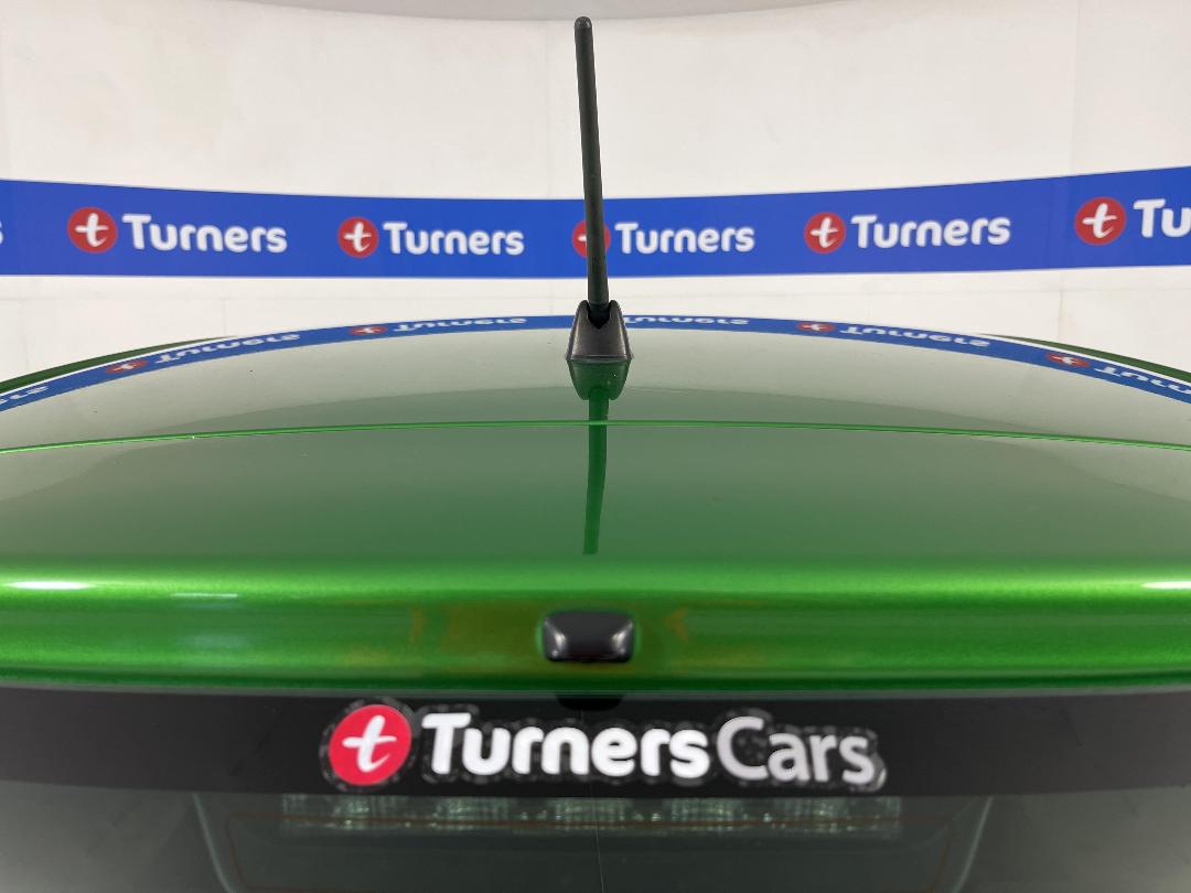 Photo '25' of Toyota Vitz Photo '25' of Toyota Vitz