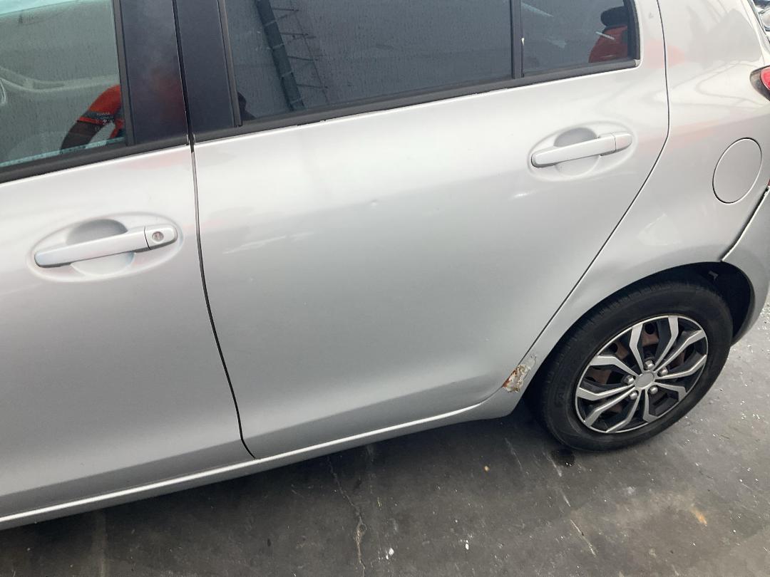 Photo '6' of Toyota Vitz Photo '6' of Toyota Vitz