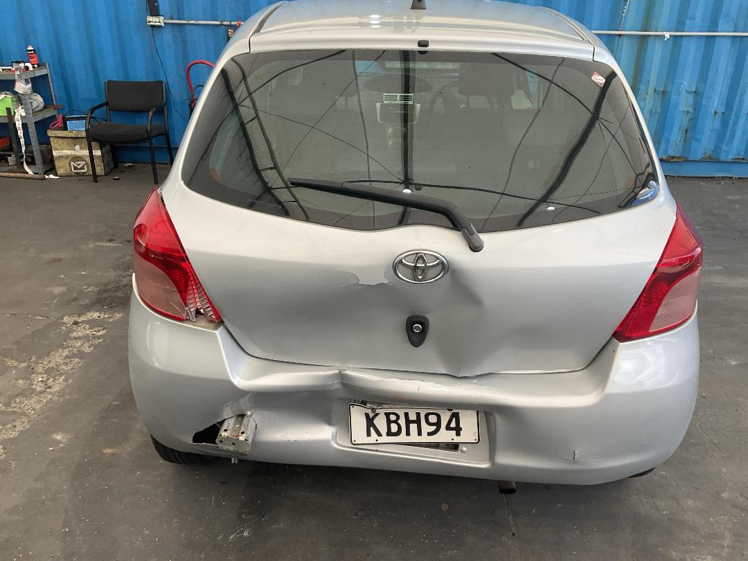 Photo '9' of Toyota Vitz Photo '9' of Toyota Vitz