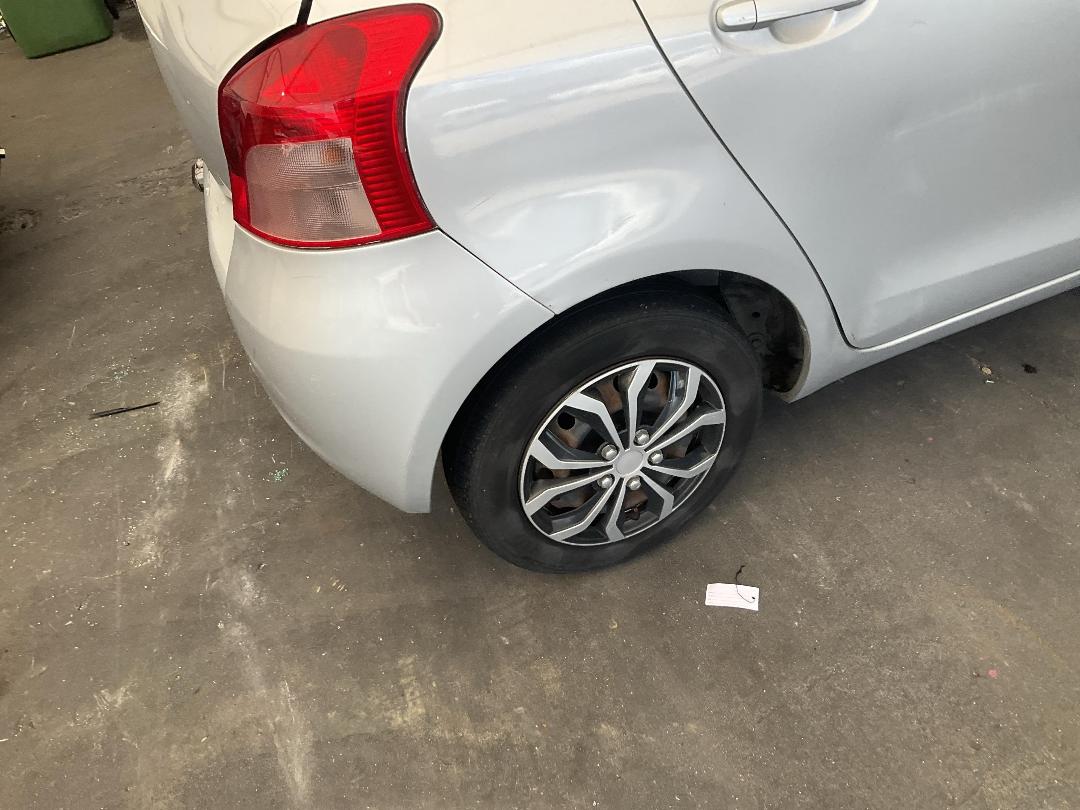 Photo '11' of Toyota Vitz Photo '11' of Toyota Vitz