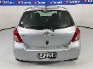 Thumbnail '6' of Toyota Vitz