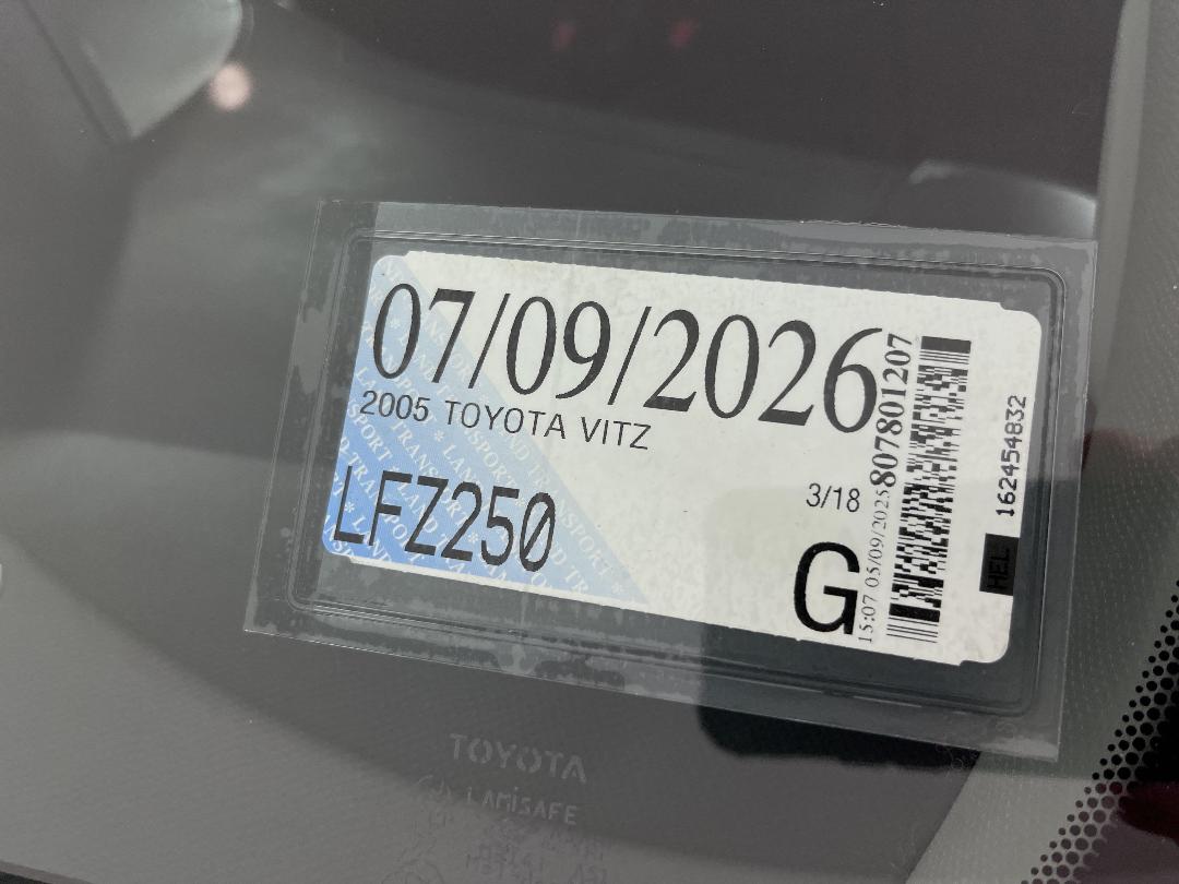 Photo '24' of Toyota Vitz Photo '24' of Toyota Vitz