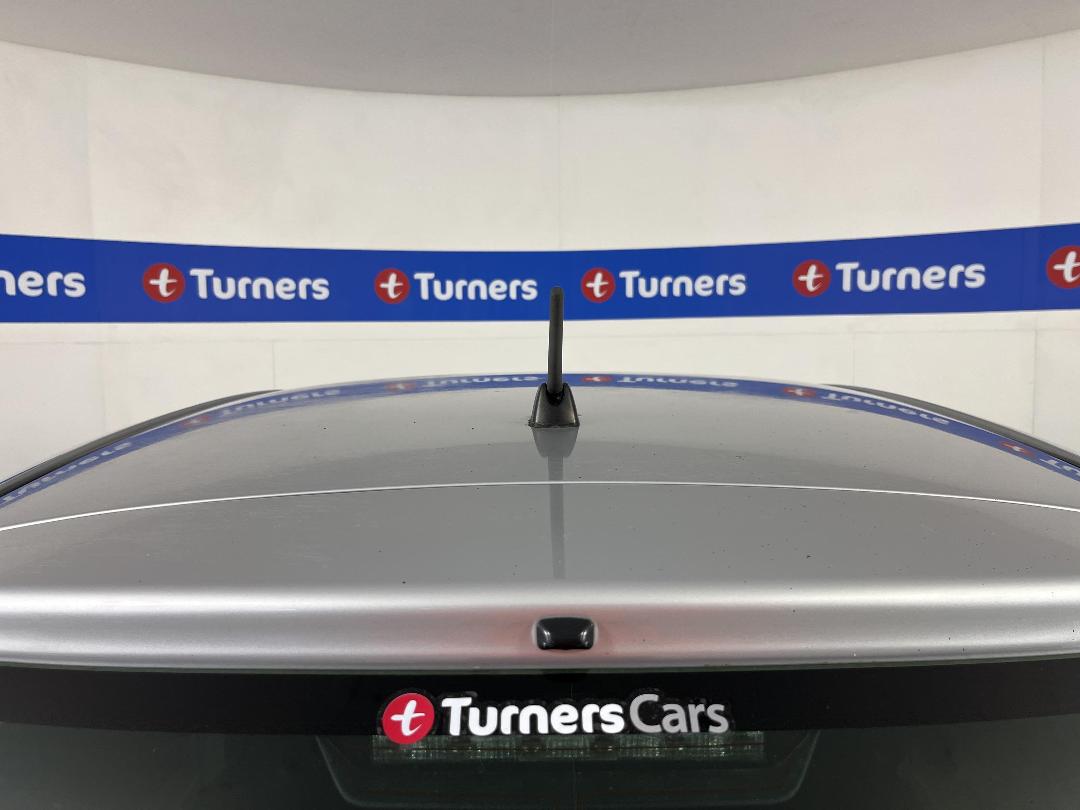 Photo '26' of Toyota Vitz Photo '26' of Toyota Vitz