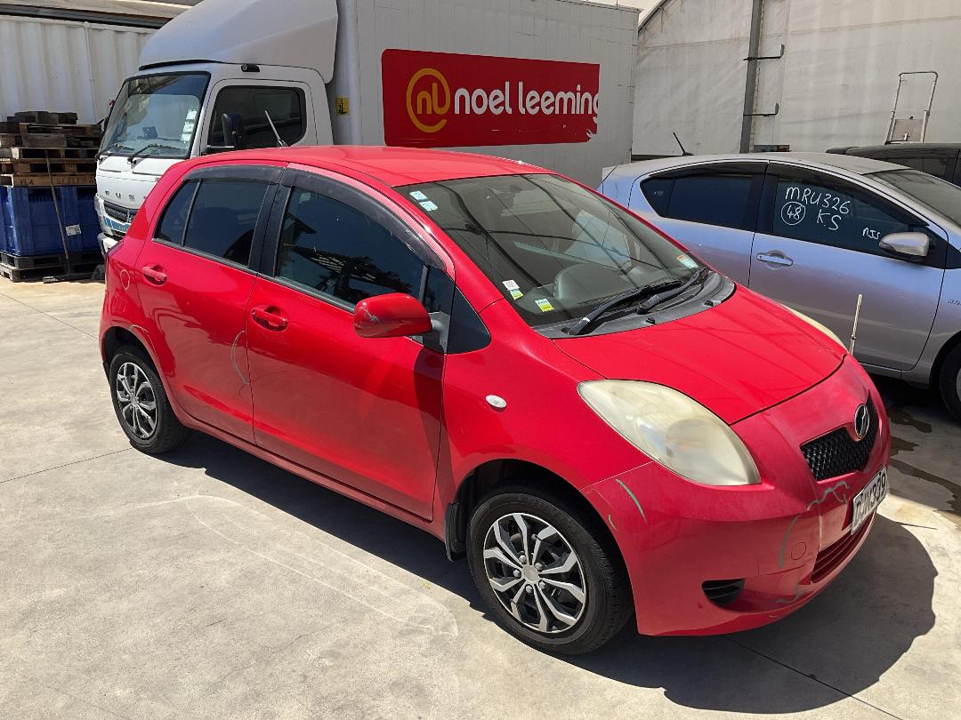 Photo '6' of Toyota Vitz Photo '6' of Toyota Vitz