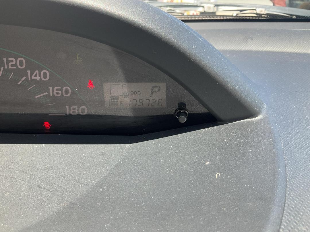 Photo '8' of Toyota Vitz Photo '8' of Toyota Vitz