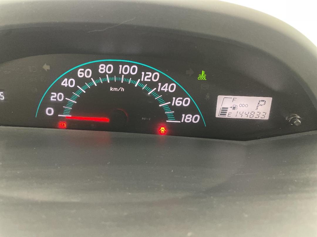 Photo '21' of Toyota Vitz Photo '21' of Toyota Vitz