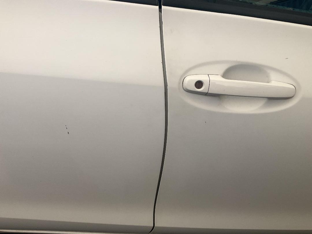 Photo '23' of Toyota Vitz Photo '23' of Toyota Vitz