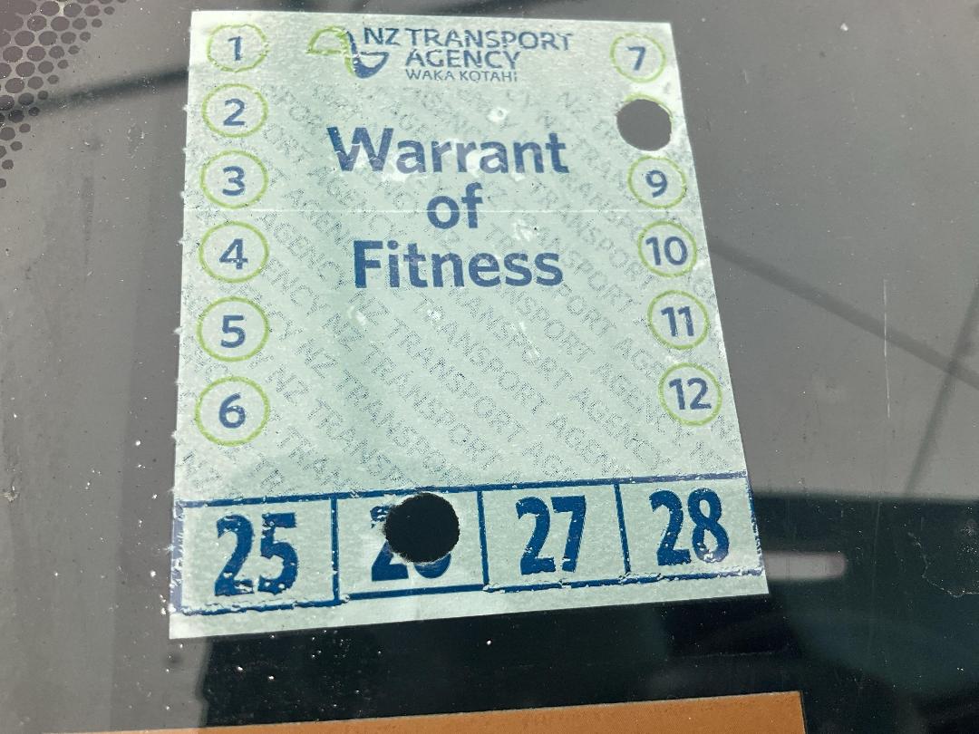 Photo '33' of Toyota Vitz Photo '33' of Toyota Vitz