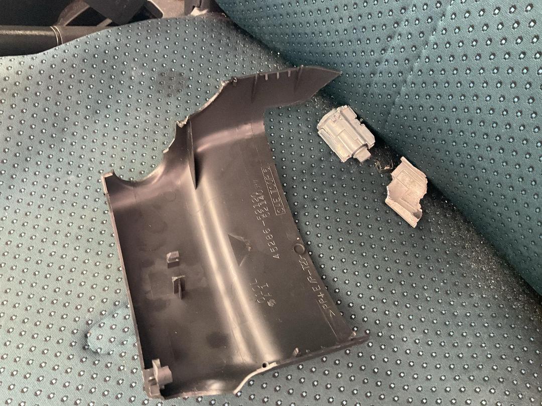 Photo '35' of Toyota Vitz Photo '35' of Toyota Vitz