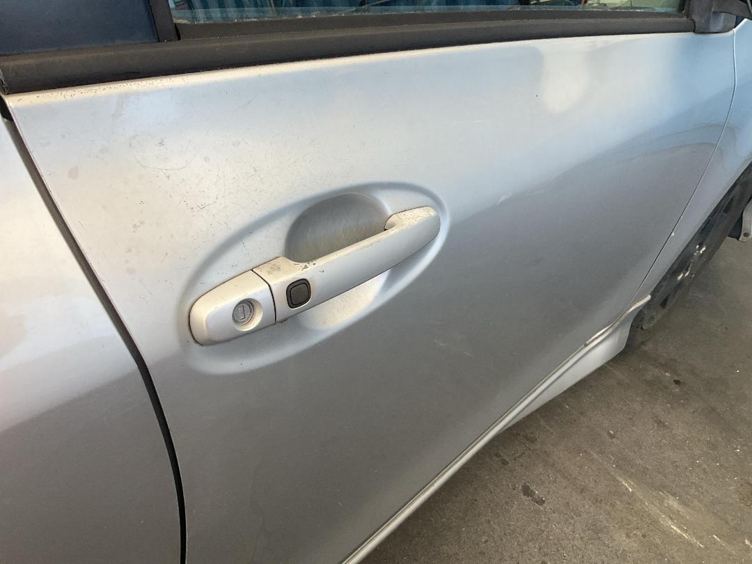 Photo '19' of Toyota Vitz Photo '19' of Toyota Vitz