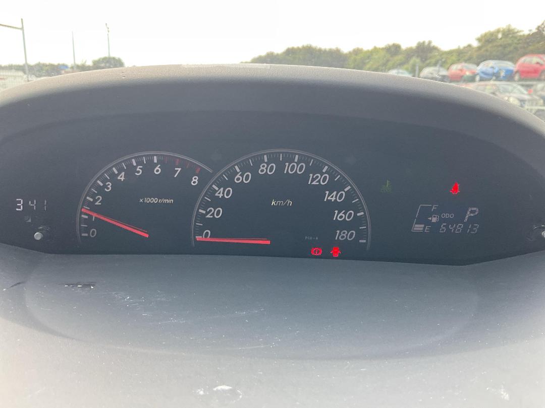 Photo '13' of Toyota Vitz