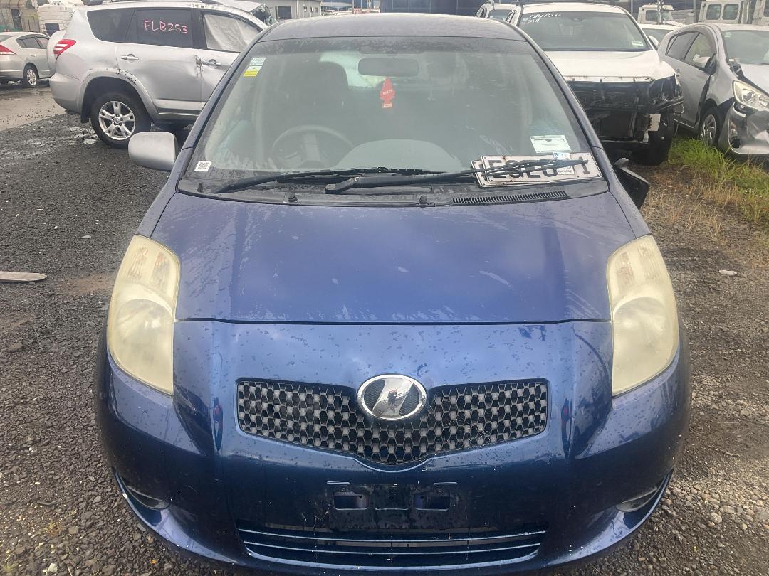 Photo '2' of Toyota Vitz