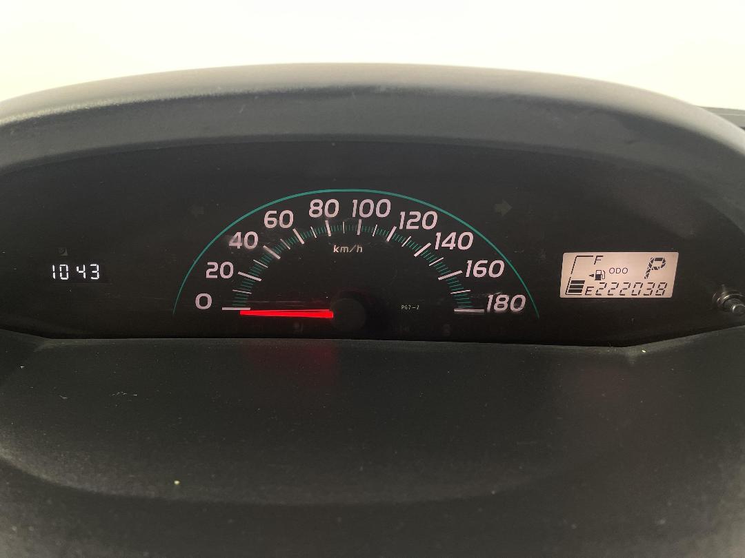 Photo '21' of Toyota Vitz