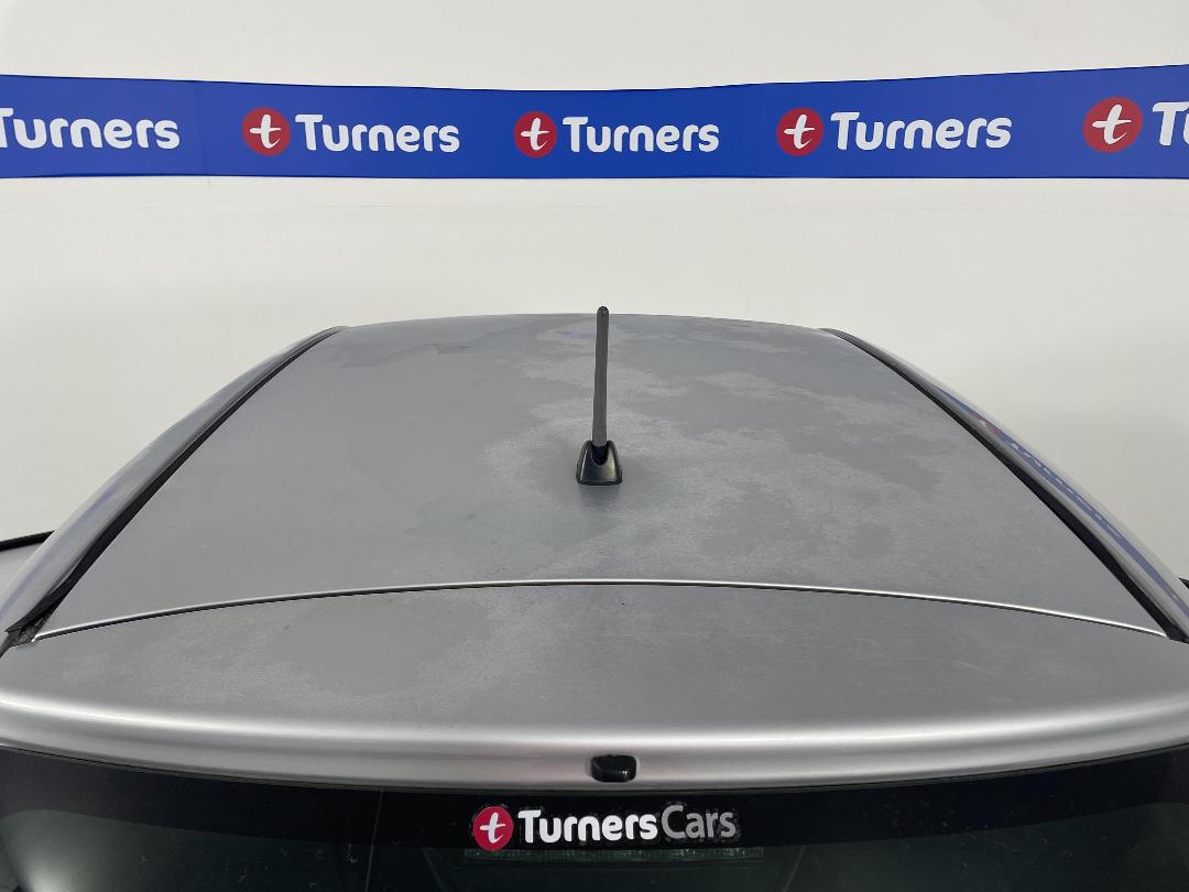 Photo '30' of Toyota Vitz