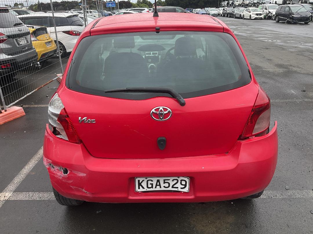 Photo '5' of Toyota Vitz